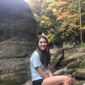 Meet your Posher, Anna